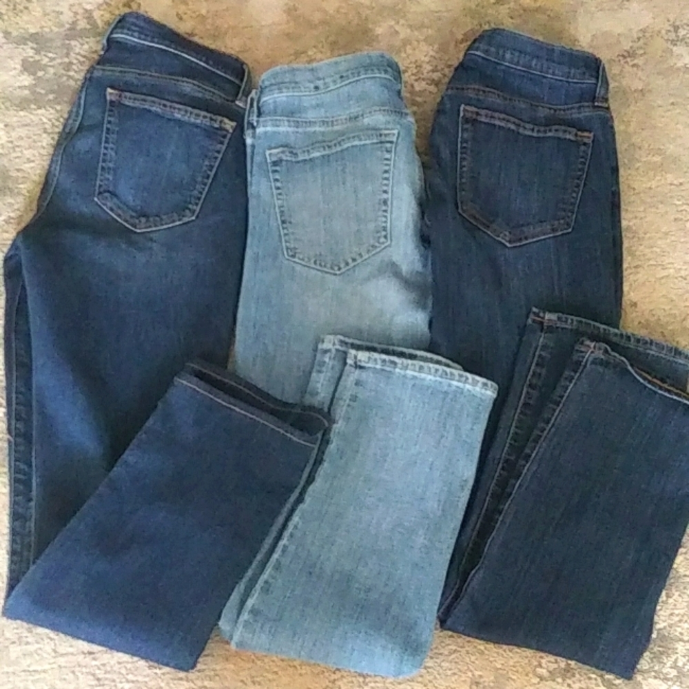 3 PAIRS OF GAP WOMEN'S CLASSIC STRAIGHT LEG JEANS/5 POCKET ,SIZE 4, - Picture 3 of 10